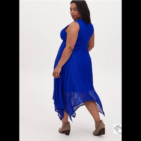 TORRID ELECTRIC BLUE GEO LACE HANDKERCHIEF MIDI DRESS size 2 - Picture 3 of 13